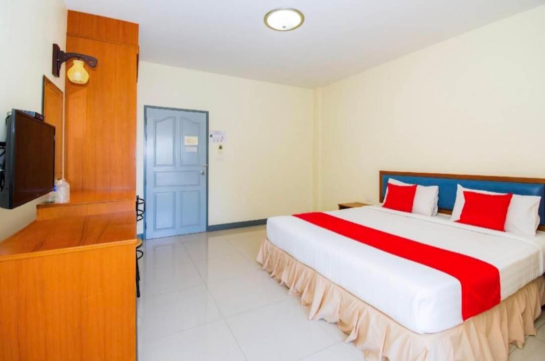 Baan Poemsuk Huahin Hotel Buitenkant foto